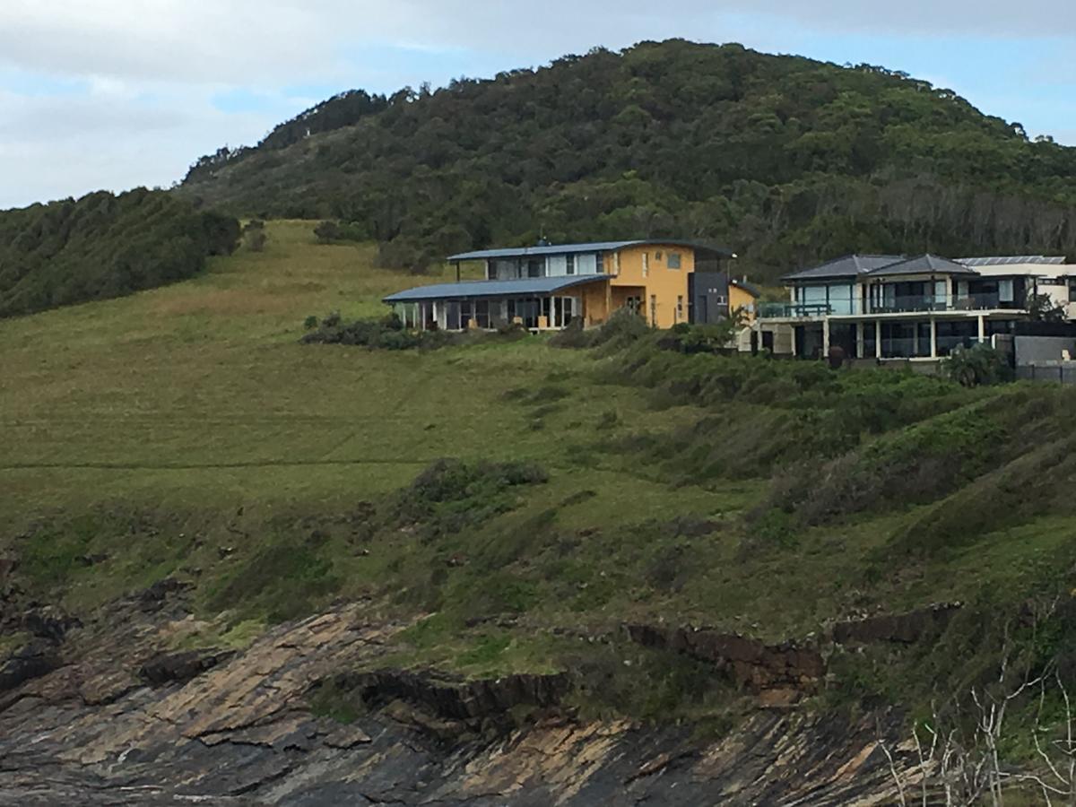 Oceanscape Luxury Beachfront Villas Scotts Head Buitenkant foto